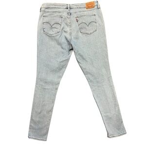 Levi’s 711 Plus Light Wash Skinny Jeans